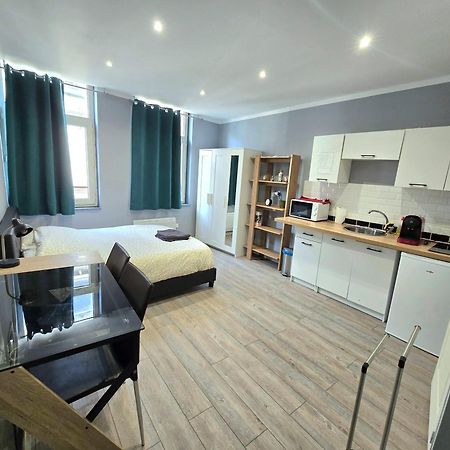 Appartement Hypercentre 301 +Wifi+Independant+ Cuisine Toilette Salle De Bain Privative Valenciennes Eksteriør billede